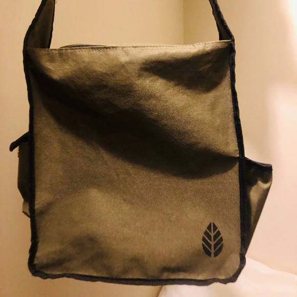 Incase Other - Green Zippable / Adjustable Tote Bag